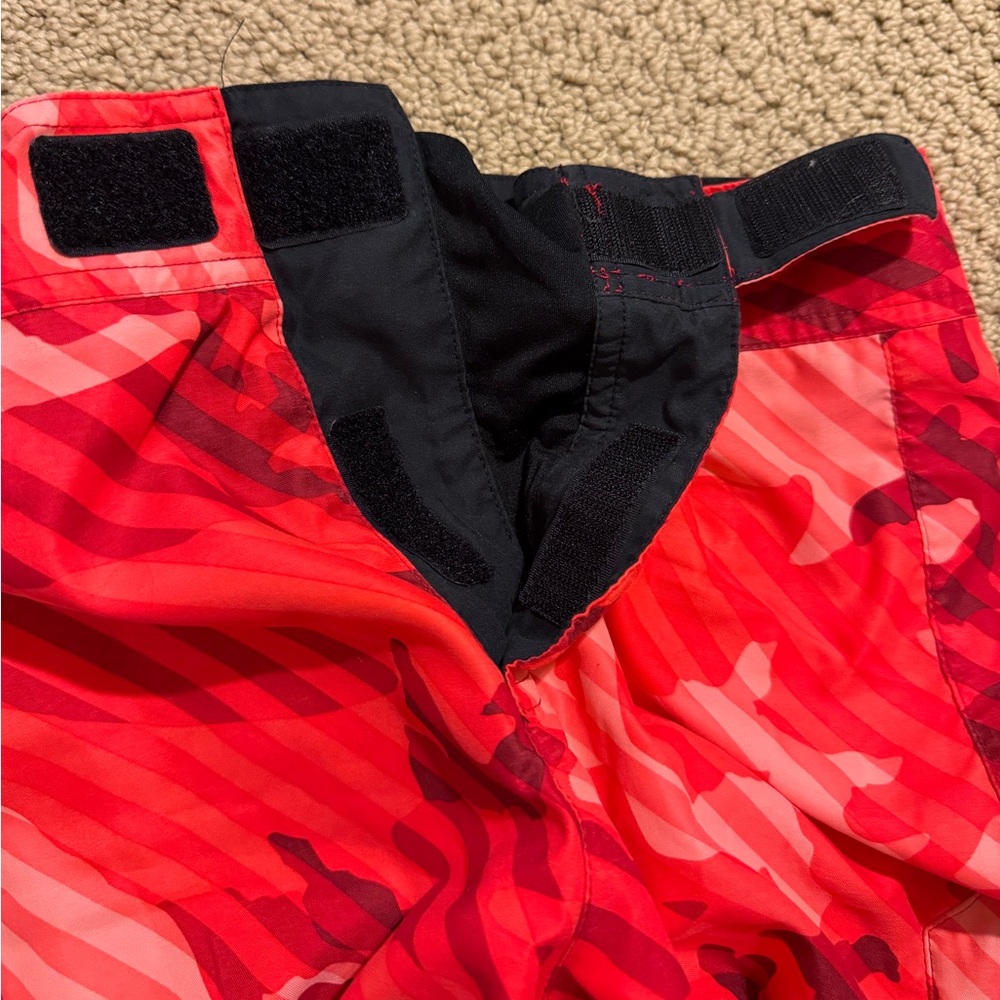 Nike Swim Trunks Board Shorts Waterproof (Youth Size Large) - Picture 3 of 5